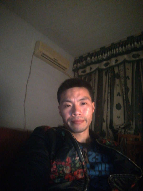 性情男儿的第一张照片--政和交友网