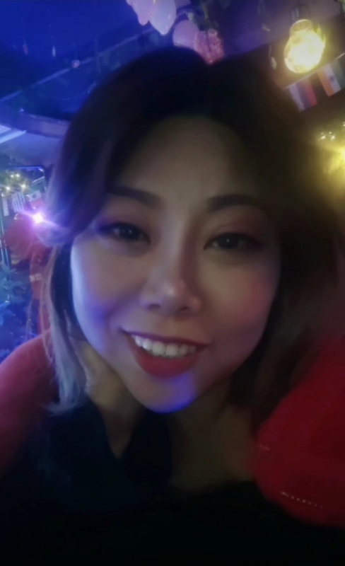 收快递的费仙女的第一张照片--政和交友网