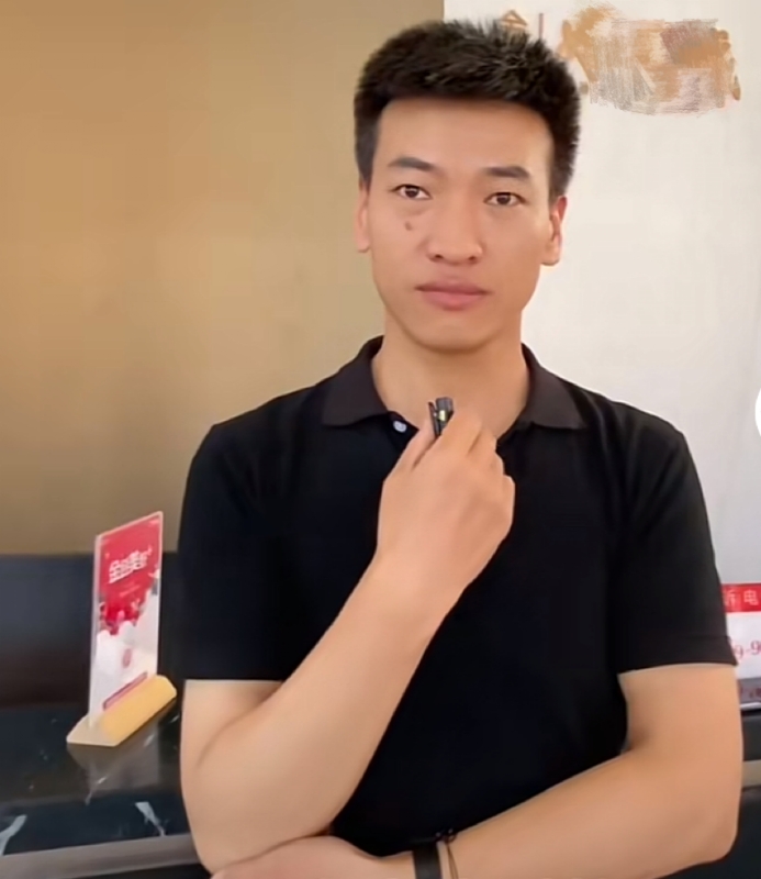 一杯梁白开的第一张照片--政和交友网